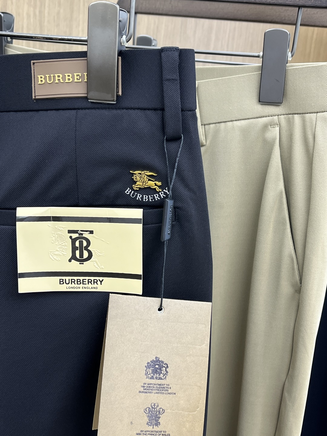 早春款 BBR 🔥🔥高端定制 26早春新款薄款休闲西裤 柜台同步发售 原版定制复刻 客供五金辅料 原单品