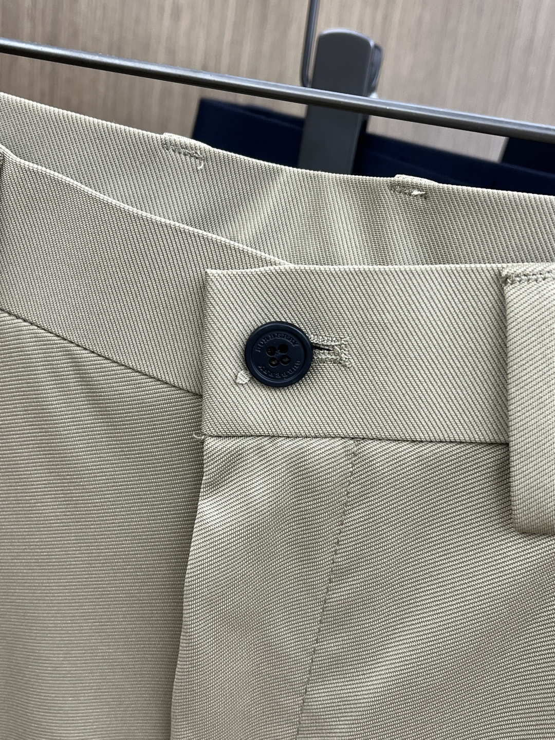 早春款 BBR 🔥🔥高端定制 26早春新款薄款休闲西裤 柜台同步发售 原版定制复刻 客供五金辅料 原单品