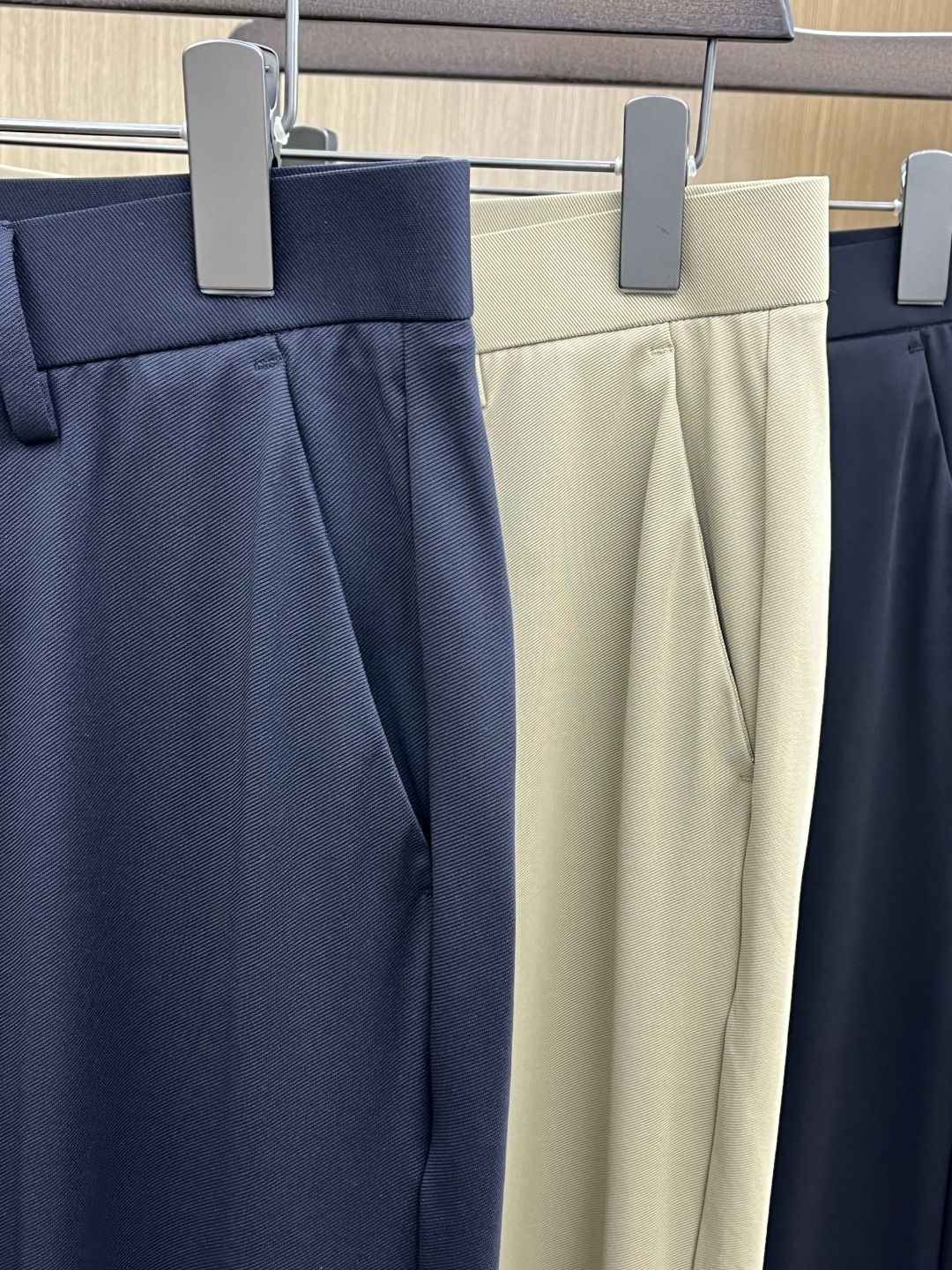 早春款 BBR 🔥🔥高端定制 26早春新款薄款休闲西裤 柜台同步发售 原版定制复刻 客供五金辅料 原单品