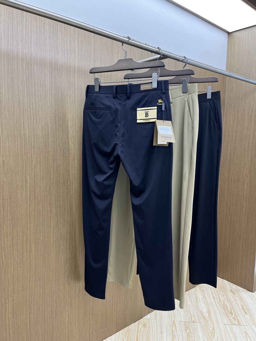 早春款 BBR 🔥🔥高端定制 26早春新款薄款休闲西裤 柜台同步发售 原版定制复刻 客供五金辅料 原单品
