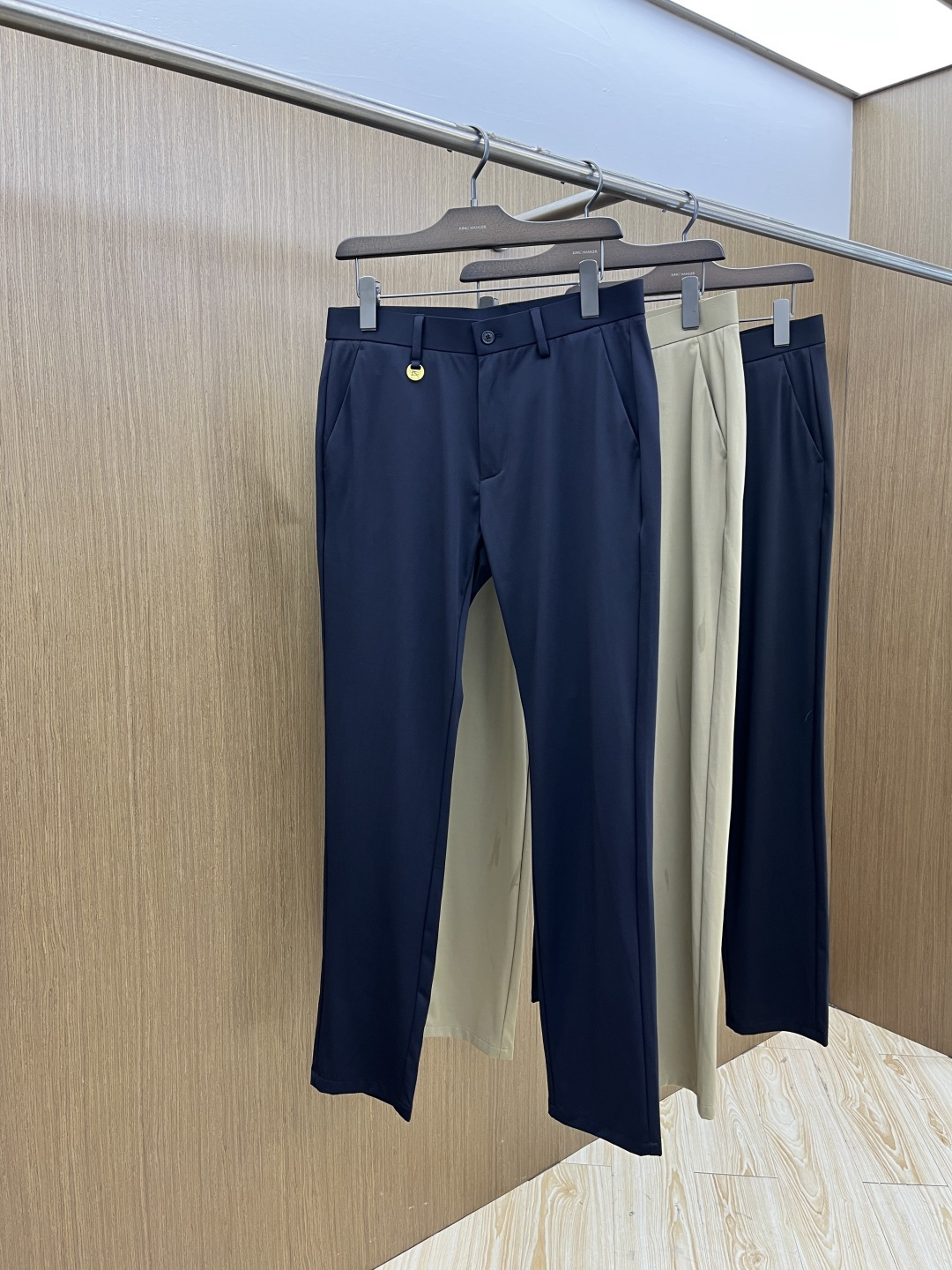 早春款 BBR 🔥🔥高端定制 26早春新款薄款休闲西裤 柜台同步发售 原版定制复刻 客供五金辅料 原单品