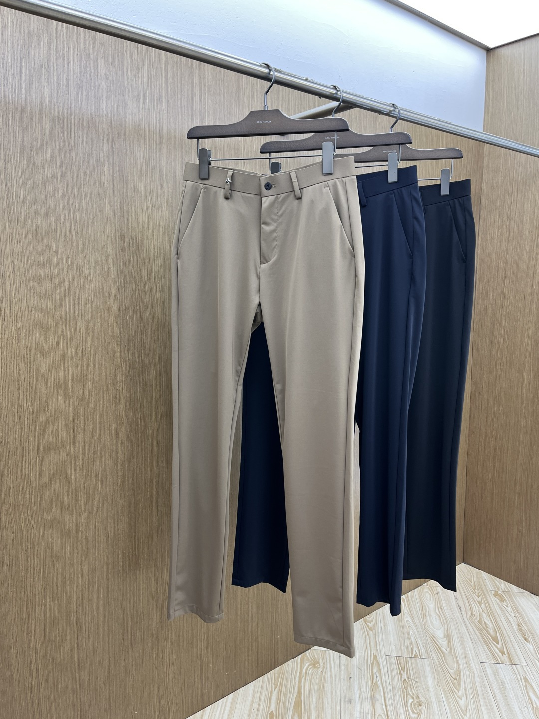 早春款 LV 🔥🔥高端定制 26早春新款薄款休闲西裤 柜台同步发售 原版定制复刻 客供五金辅料 原单品质