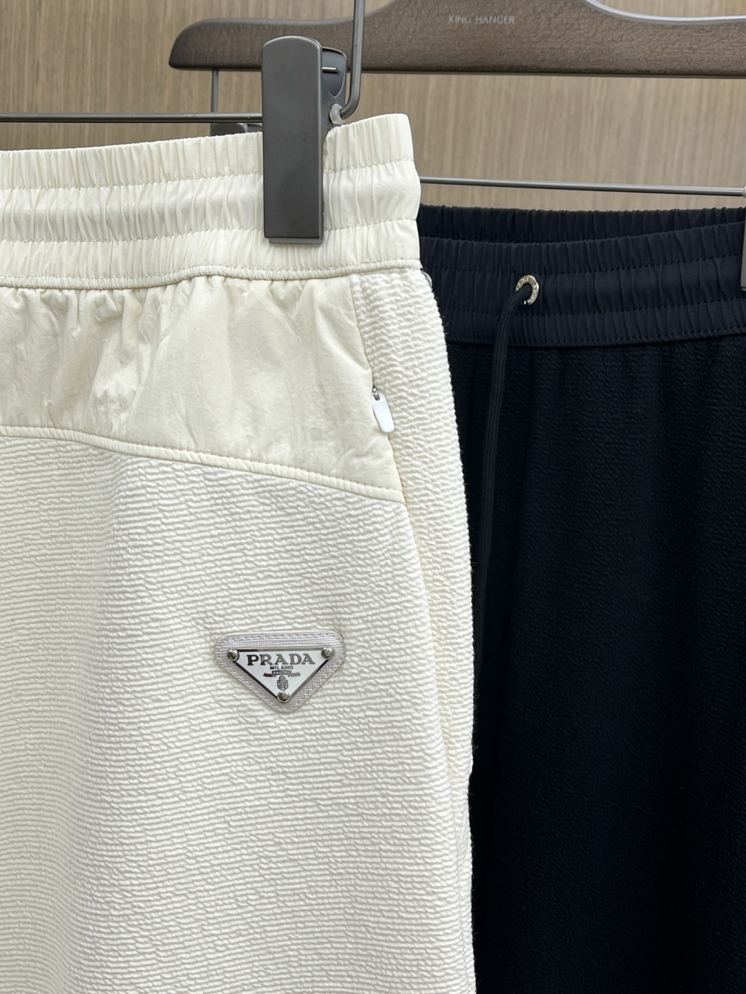 。🩵PD 🔥🔥高级定制 2026春夏新款铜氨丝莫代尔空气层休闲卫裤，裤身上刺绣标志性品牌标识，客供定制品