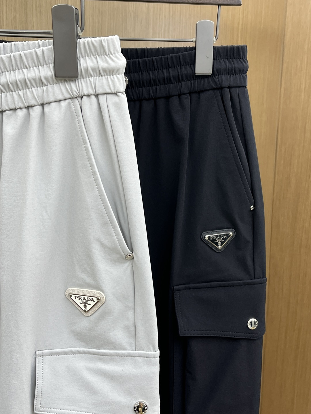 早春款 PD 🔥🔥高级定制 2026春夏新款铜氨丝莫代尔空气层休闲卫裤，裤身上刺绣标志性品牌标识，客供定