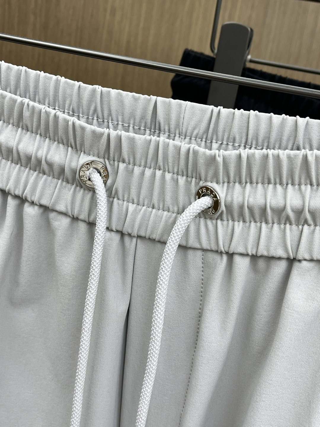 早春款 PD 🔥🔥高级定制 2026春夏新款铜氨丝莫代尔空气层休闲卫裤，裤身上刺绣标志性品牌标识，客供定