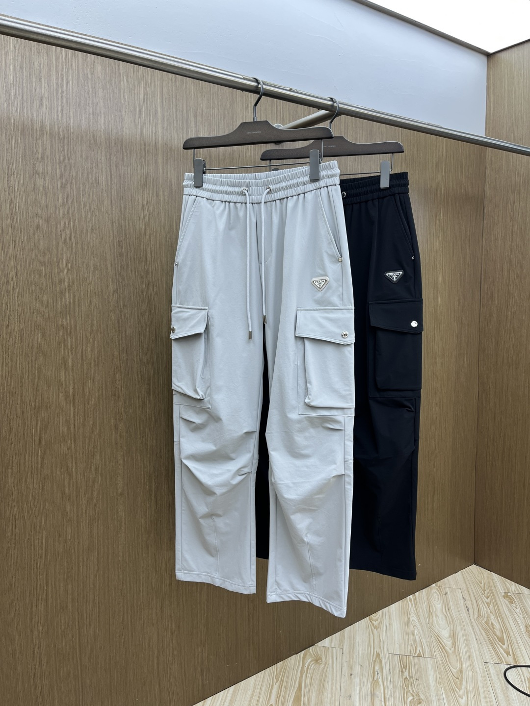 早春款 PD 🔥🔥高级定制 2026春夏新款铜氨丝莫代尔空气层休闲卫裤，裤身上刺绣标志性品牌标识，客供定