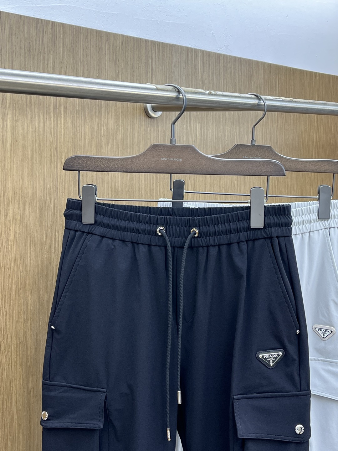 早春款 PD 🔥🔥高级定制 2026春夏新款铜氨丝莫代尔空气层休闲卫裤，裤身上刺绣标志性品牌标识，客供定