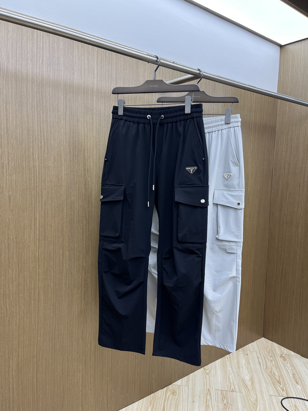 早春款 PD 🔥🔥高级定制 2026春夏新款铜氨丝莫代尔空气层休闲卫裤，裤身上刺绣标志性品牌标识，客供定