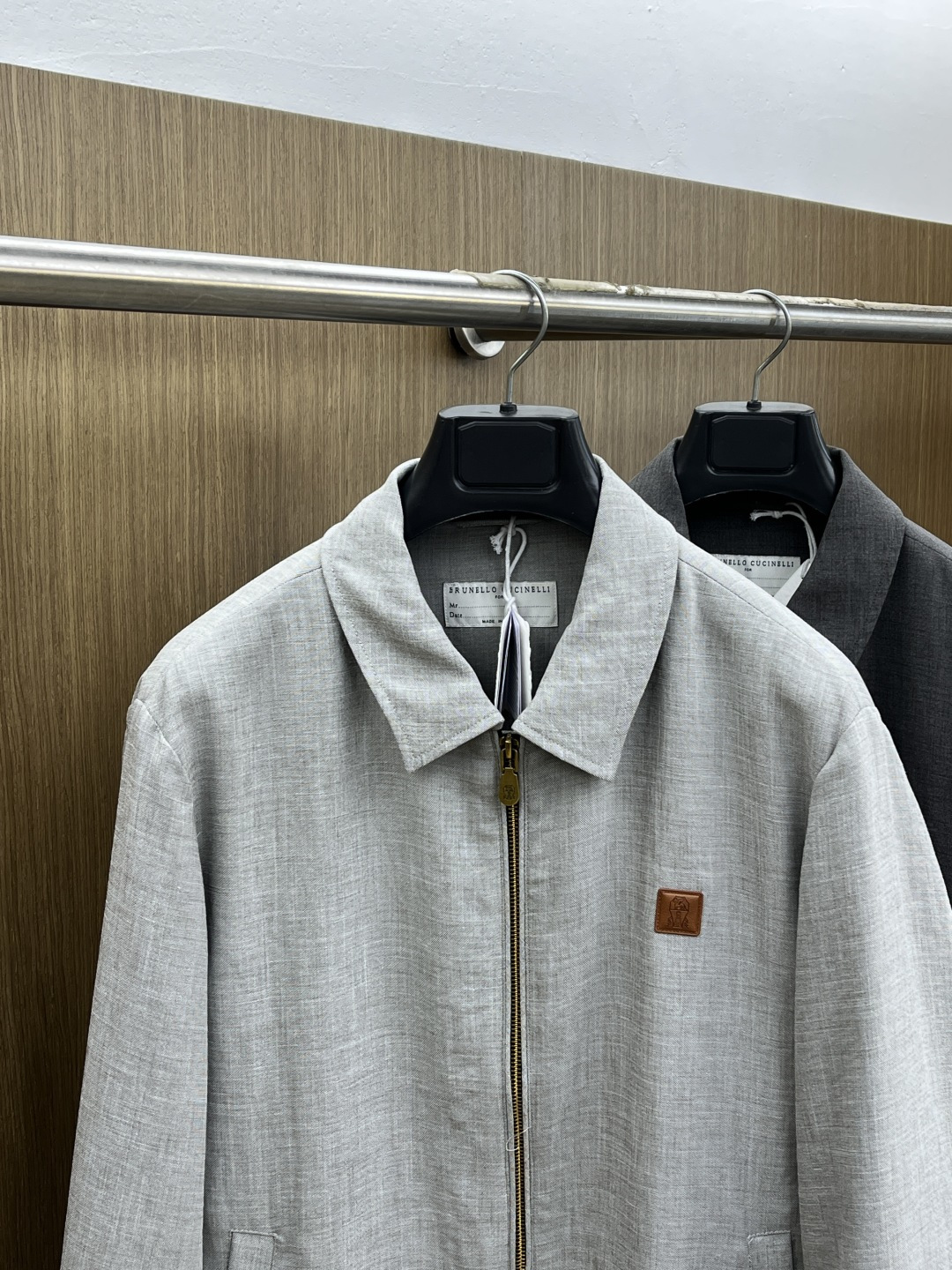早春款 Loro Piana 🔥🔥早春轻奢棉麻系列，最新时尚翻领夹克外套.简约不单一，处处细节显工艺足够