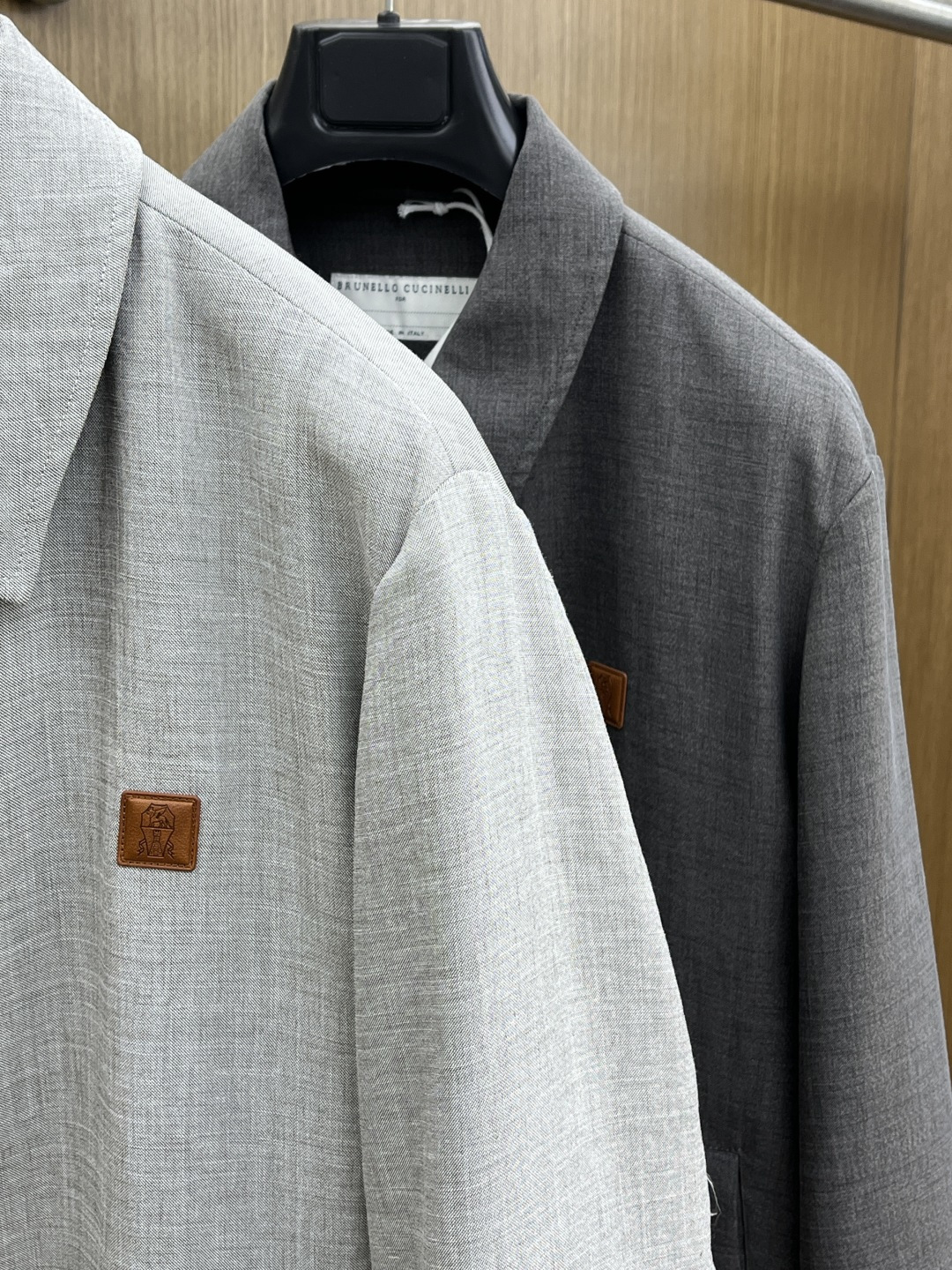 早春款 Loro Piana 🔥🔥早春轻奢棉麻系列，最新时尚翻领夹克外套.简约不单一，处处细节显工艺足够