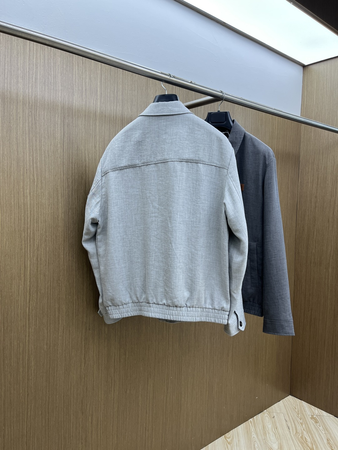 早春款 Loro Piana 🔥🔥早春轻奢棉麻系列，最新时尚翻领夹克外套.简约不单一，处处细节显工艺足够