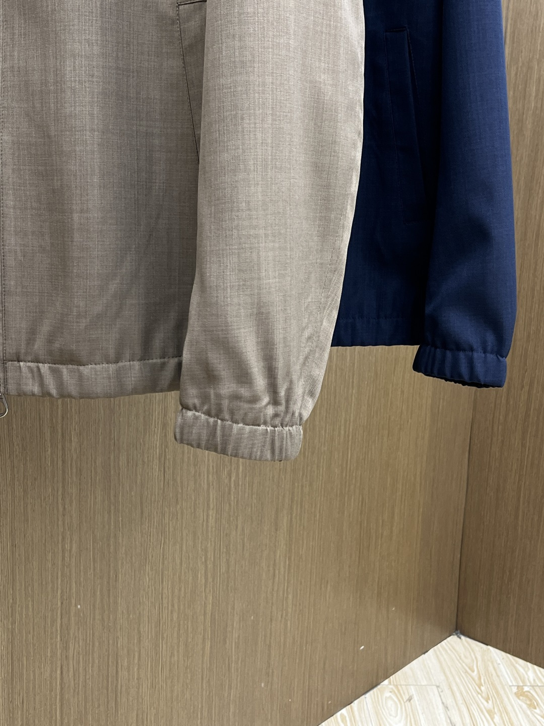 早春款 Loro Piana 🔥🔥早春棉麻老钱风系列，最新时尚连帽夹克外套.帽子可拆卸，处处细节显工艺足