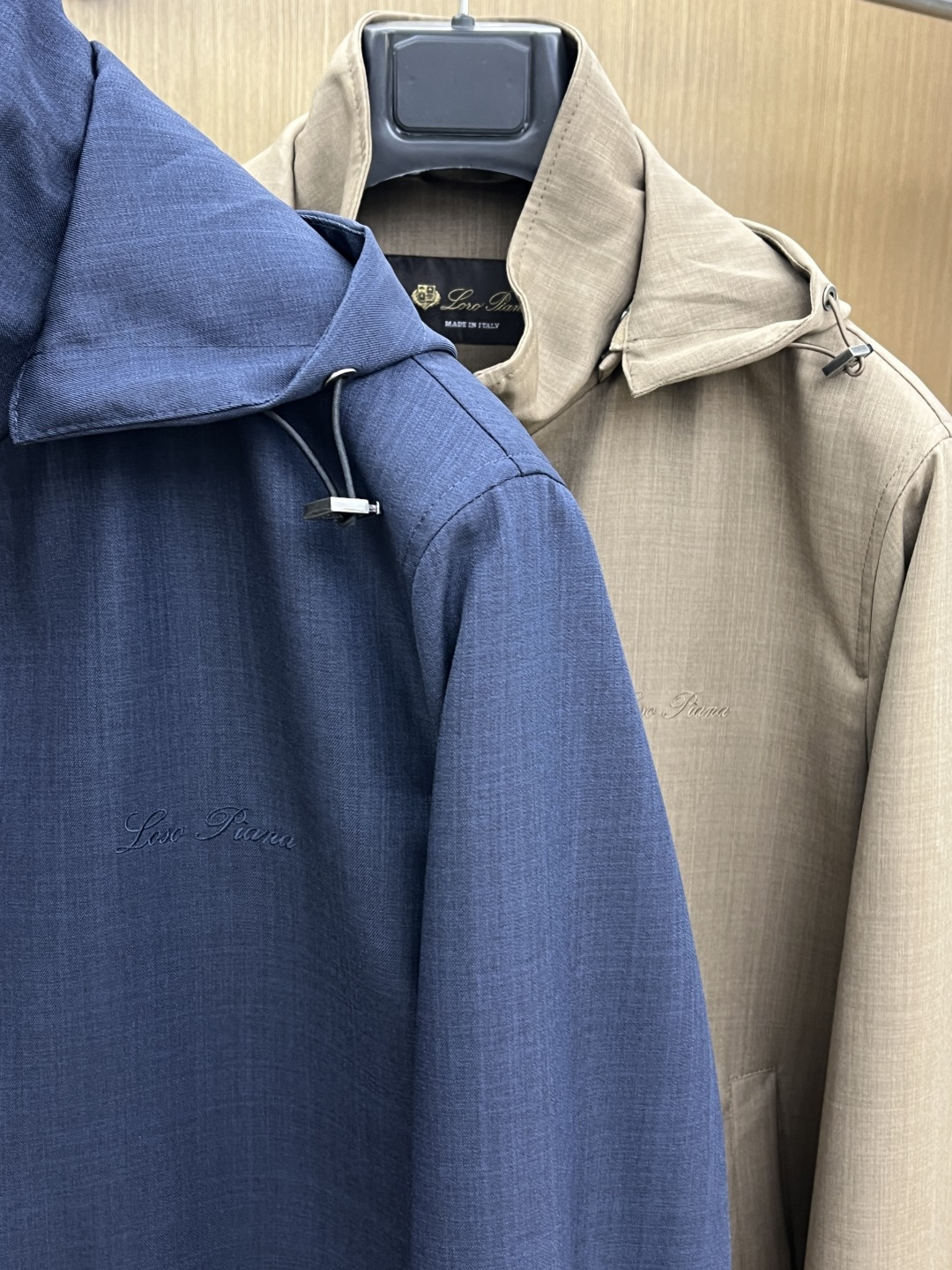 早春款 Loro Piana 🔥🔥早春棉麻老钱风系列，最新时尚连帽夹克外套.帽子可拆卸，处处细节显工艺足