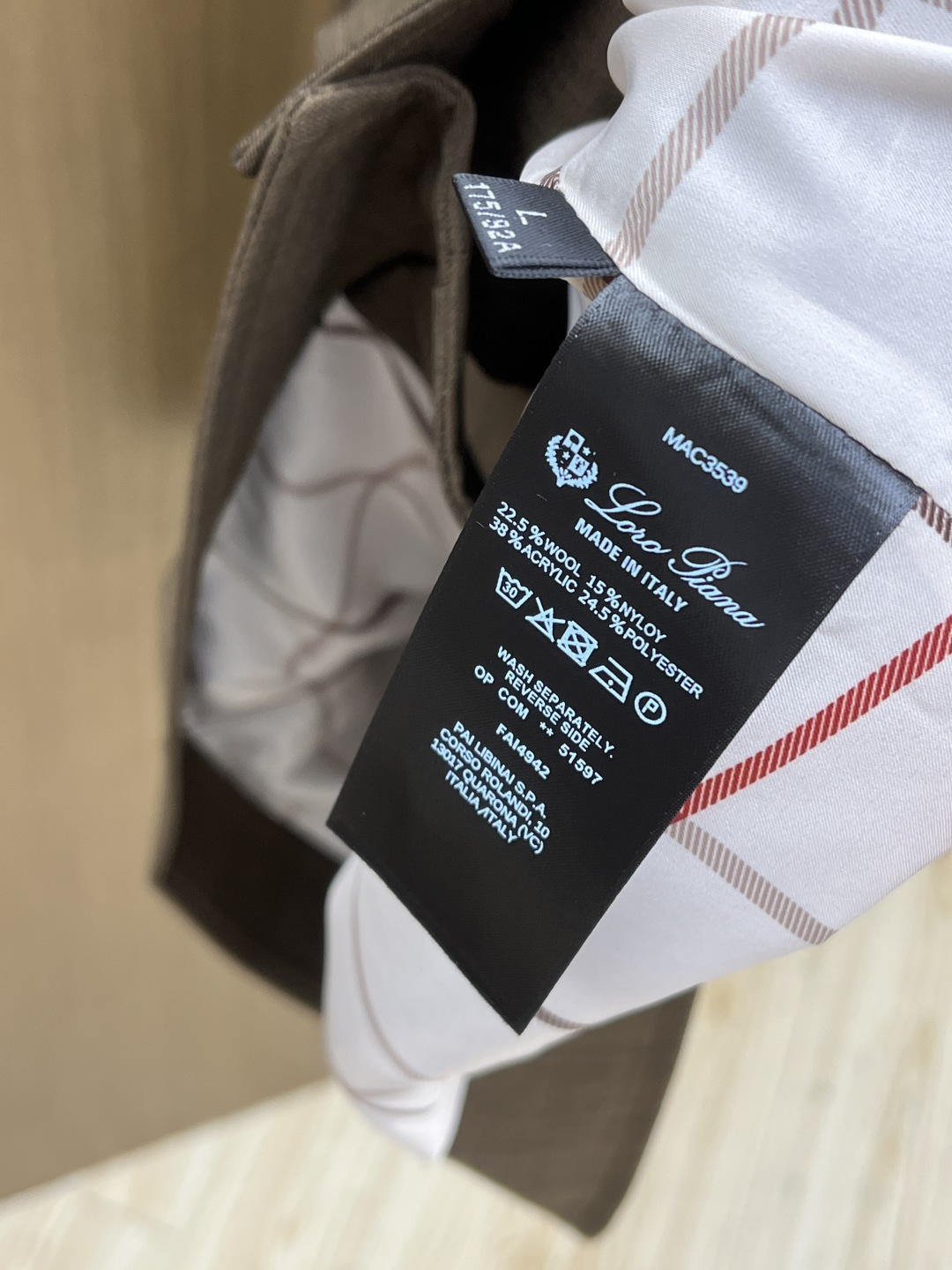 早春款 Loro Piana 🔥🔥早春棉麻老钱风系列，最新时尚翻领夹克外套.处处细节显工艺足够的高级 结