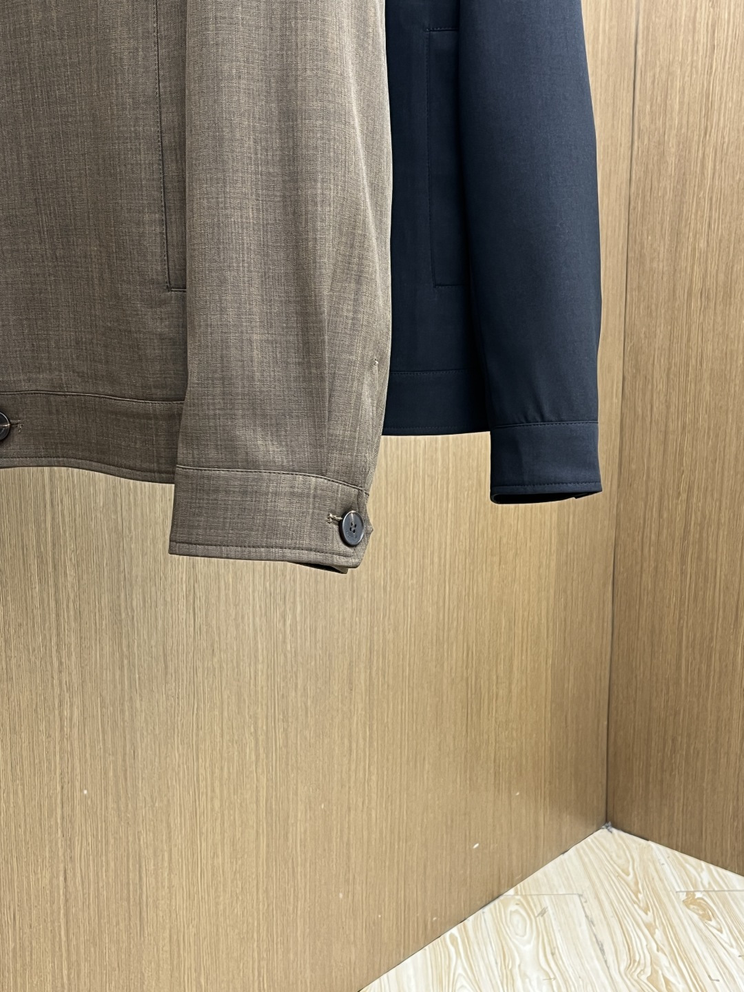 早春款 Loro Piana 🔥🔥早春棉麻老钱风系列，最新时尚翻领夹克外套.处处细节显工艺足够的高级 结