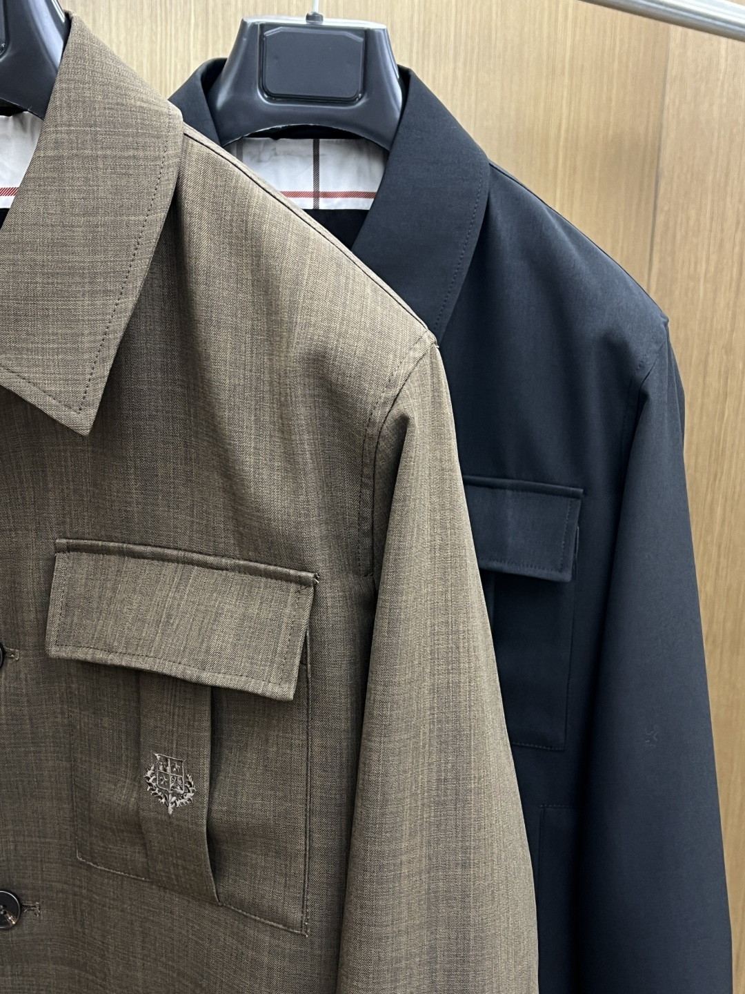 早春款 Loro Piana 🔥🔥早春棉麻老钱风系列，最新时尚翻领夹克外套.处处细节显工艺足够的高级 结
