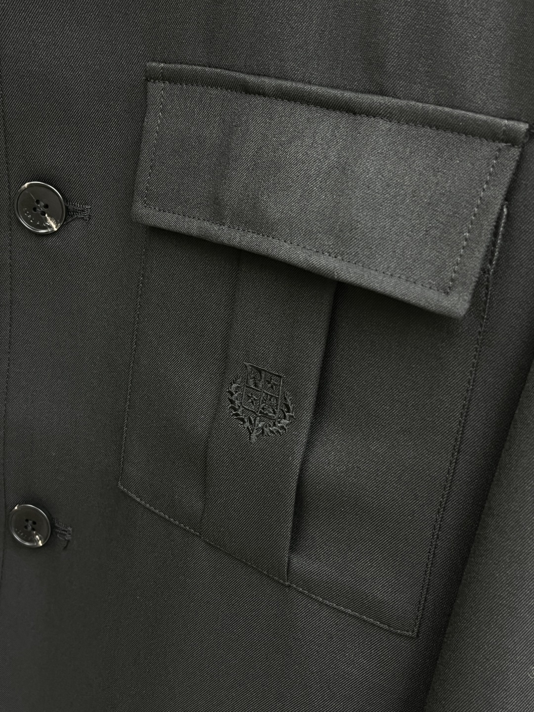 早春款 Loro Piana 🔥🔥早春棉麻老钱风系列，最新时尚翻领夹克外套.处处细节显工艺足够的高级 结