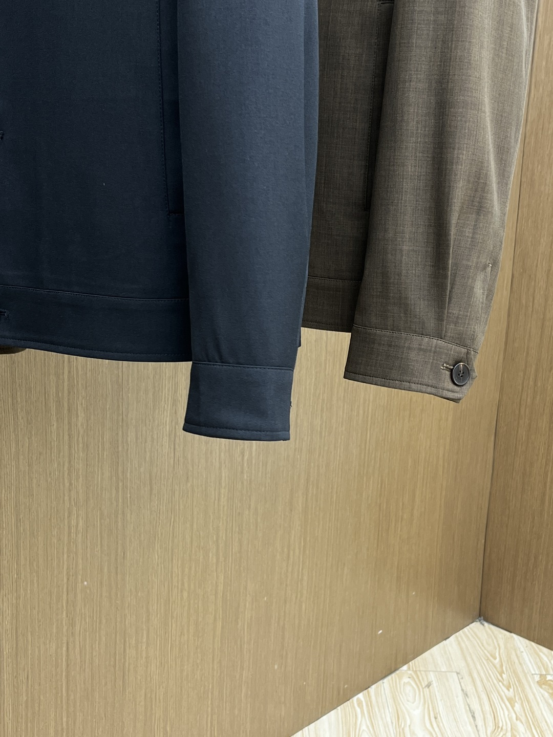 早春款 Loro Piana 🔥🔥早春棉麻老钱风系列，最新时尚翻领夹克外套.处处细节显工艺足够的高级 结