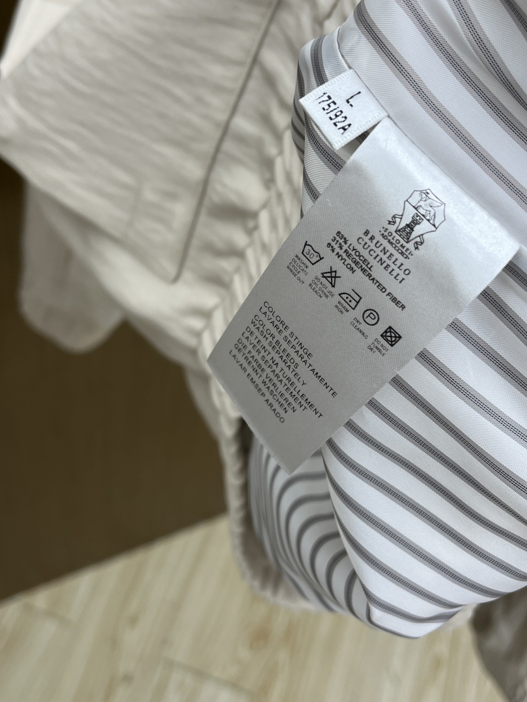 早春款 BC 🔥🔥早春棉麻轻奢系列，最新时尚翻领夹克外套.处处细节显工艺足够的高级 结构性剪裁的设计改变