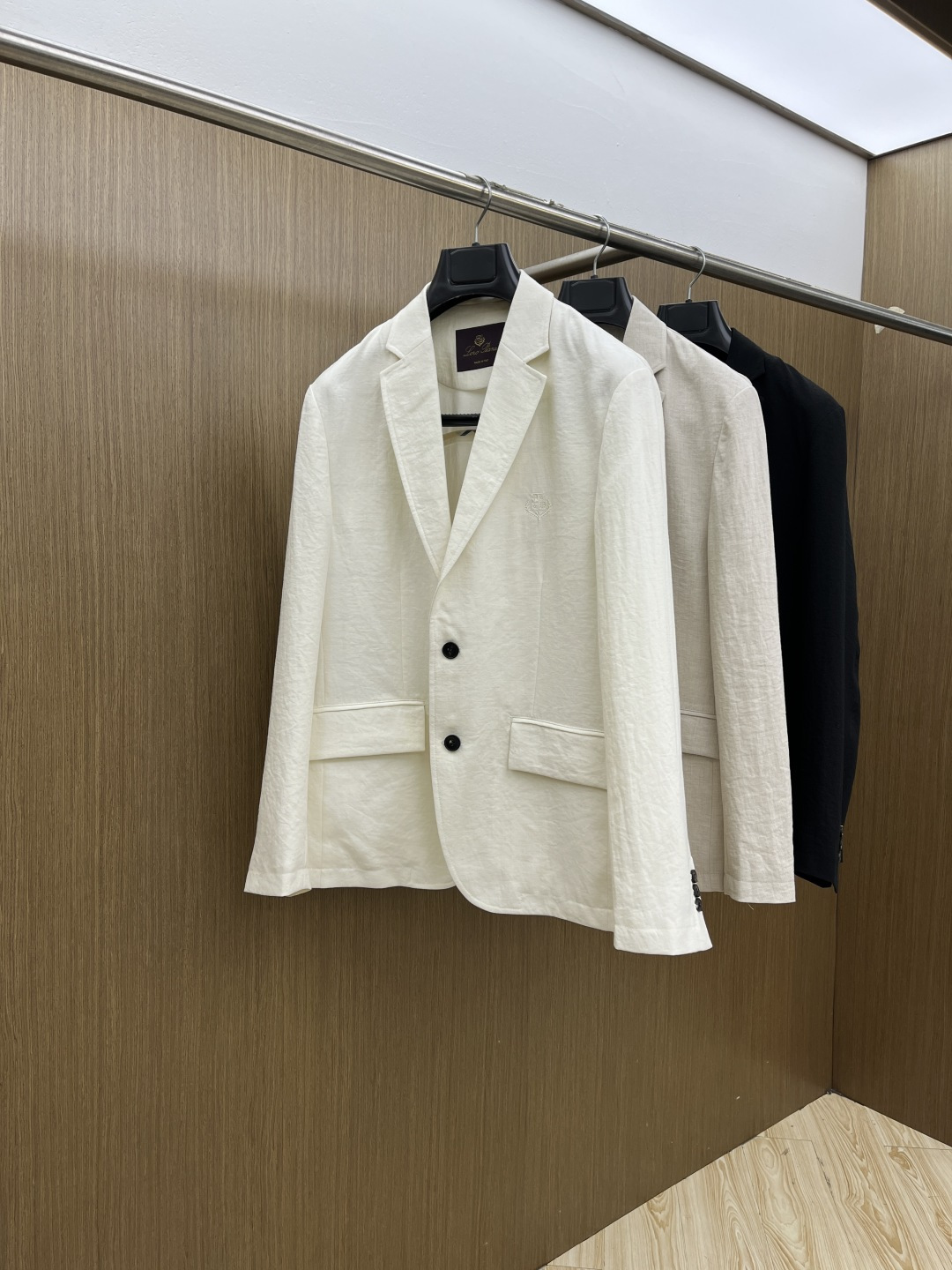 早春款 Loro Piana 🔥🔥早春老钱风棉麻系列，最新时尚男款西装外套.定织定染面料。处处细节显工艺