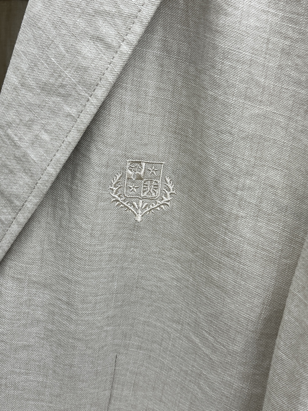 早春款 Loro Piana 🔥🔥早春老钱风棉麻系列，最新时尚男款西装外套.定织定染面料。处处细节显工艺