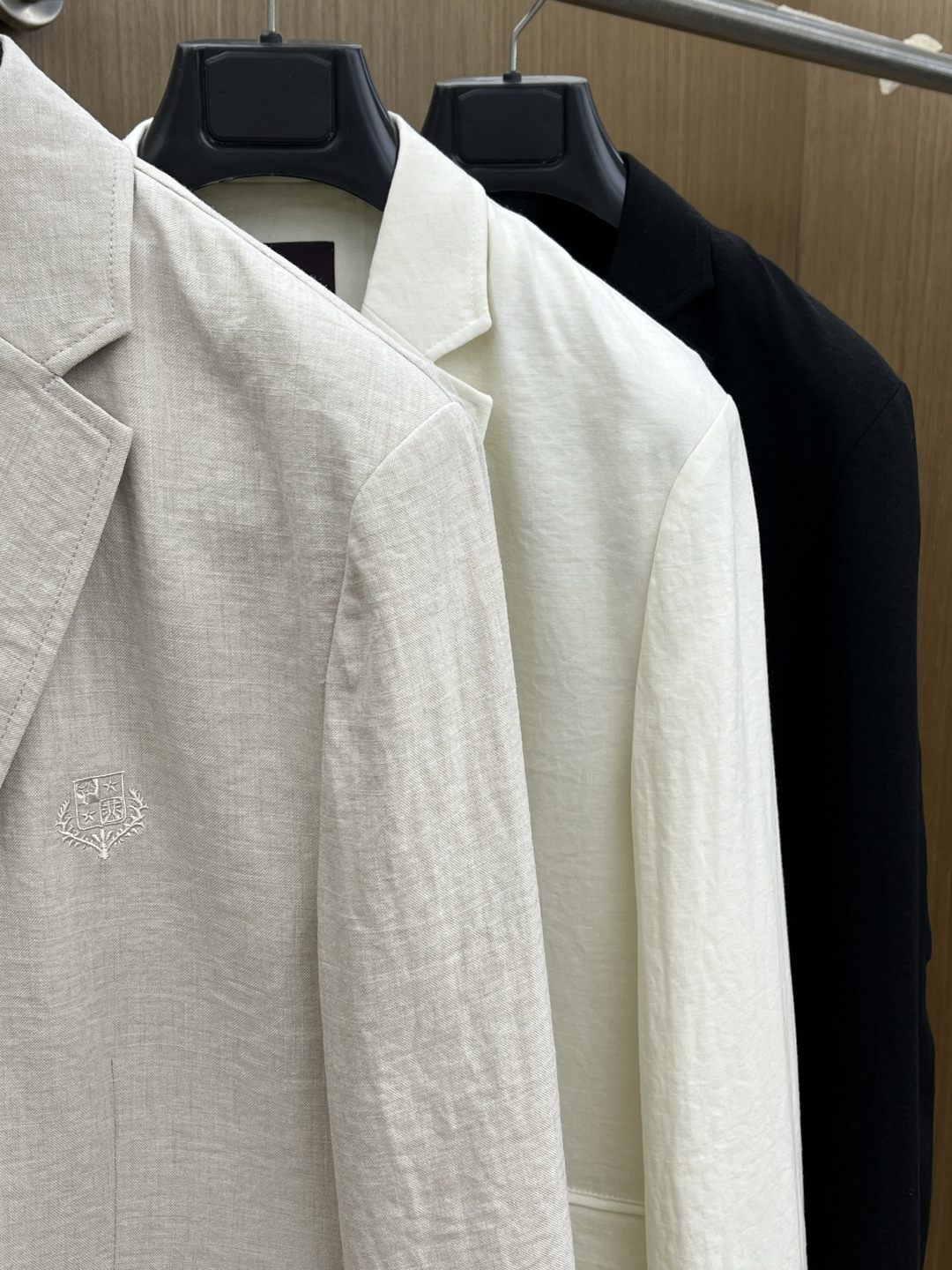 早春款 Loro Piana 🔥🔥早春老钱风棉麻系列，最新时尚男款西装外套.定织定染面料。处处细节显工艺