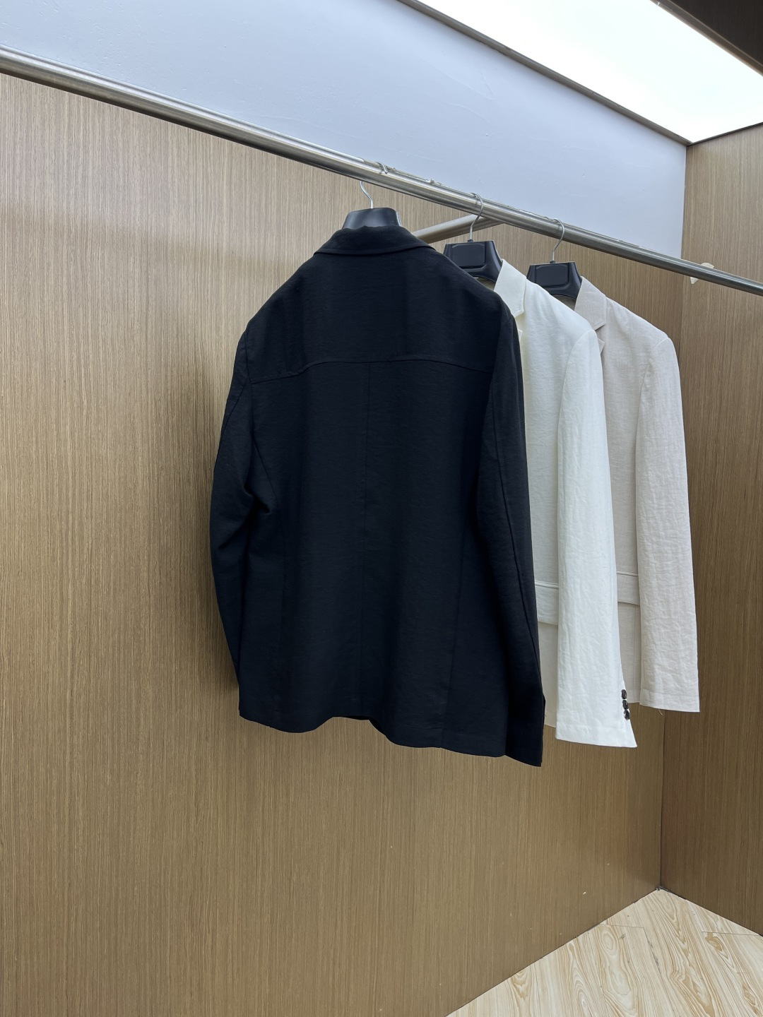 早春款 Loro Piana 🔥🔥早春老钱风棉麻系列，最新时尚男款西装外套.定织定染面料。处处细节显工艺