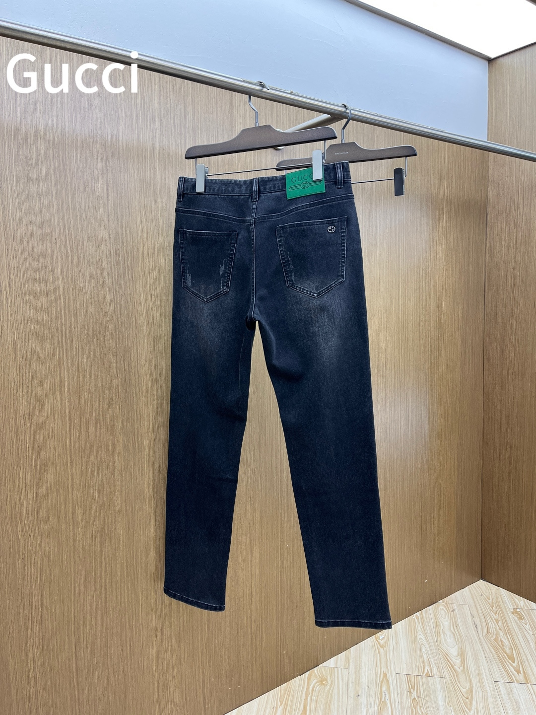 秋冬 Guc 🔥🔥秋冬新品休闲牛仔裤 官网同步发售，裤身工艺设计，进口客供辅料、面料定制，代工厂出品免检