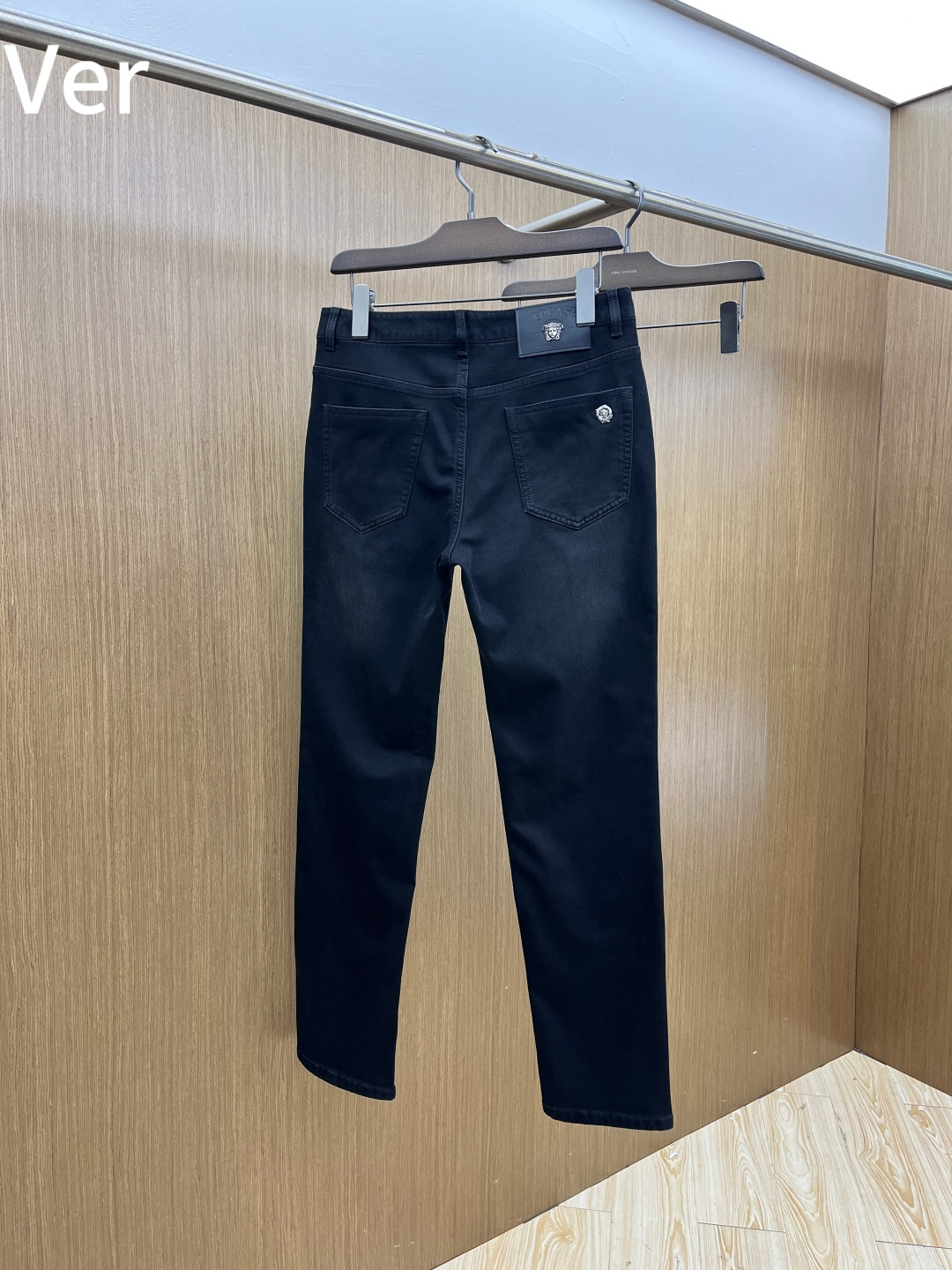 秋冬 VER 🔥🔥秋冬新品休闲牛仔裤 官网同步发售，裤身工艺设计，进口客供辅料、面料定制，代工厂出品免检
