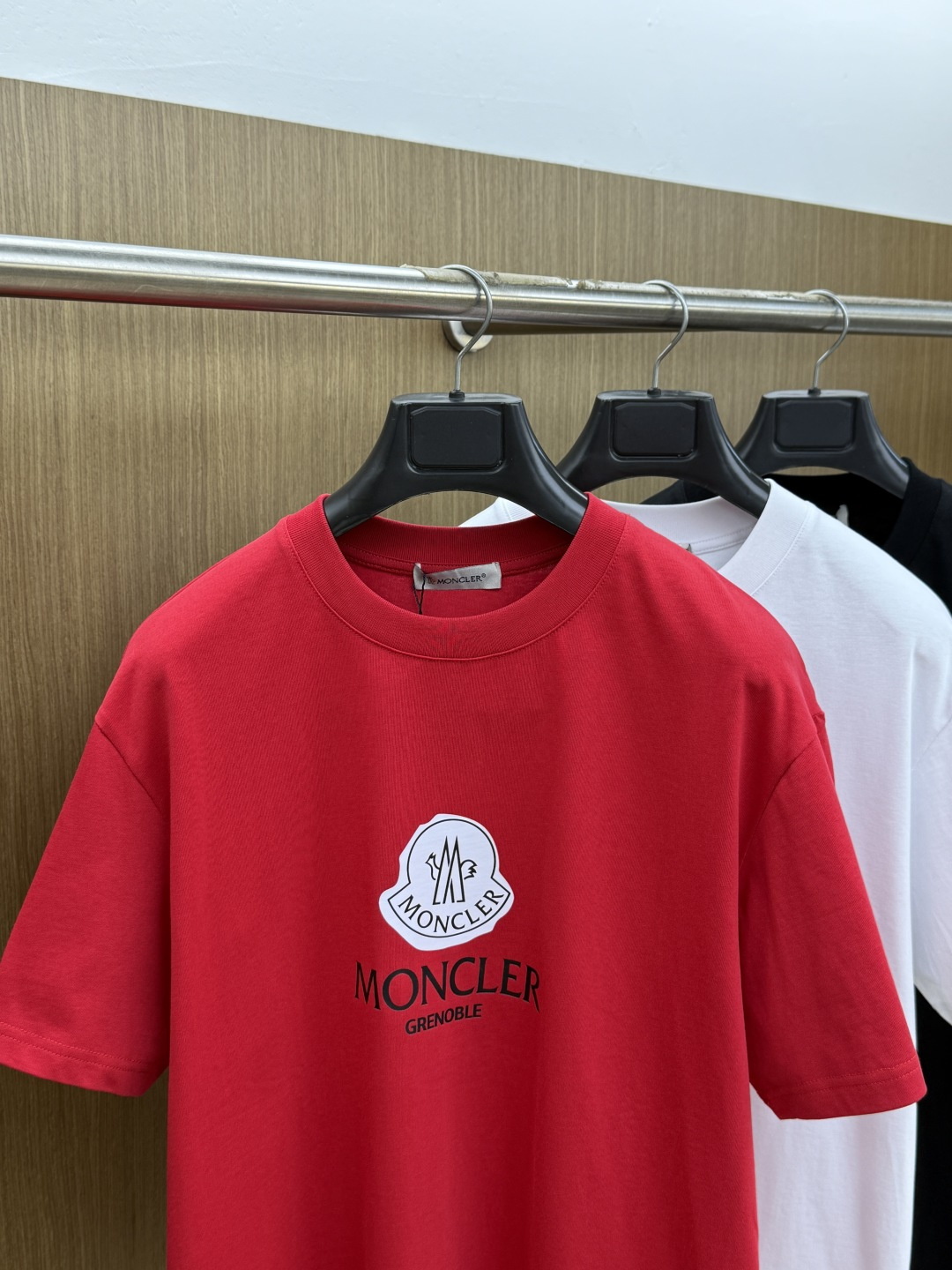 新品 Mon 🔥🔥2026春夏新款男女同款👫短袖圆领T恤，极具个性高级风，标志logo印花工艺设计！定制