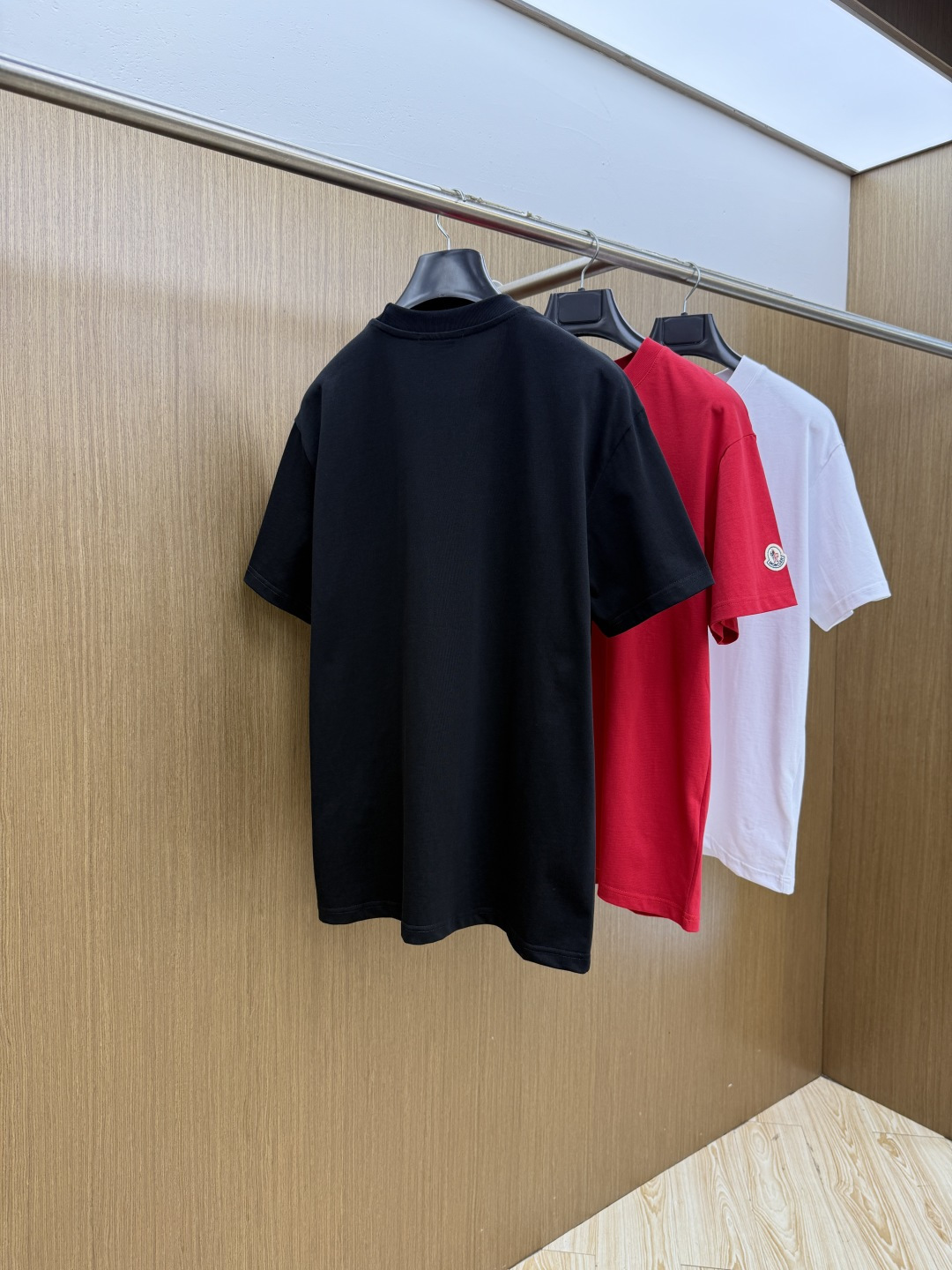 新品 Mon 🔥🔥2026春夏新款男女同款👫短袖圆领T恤，极具个性高级风，标志logo印花工艺设计！定制