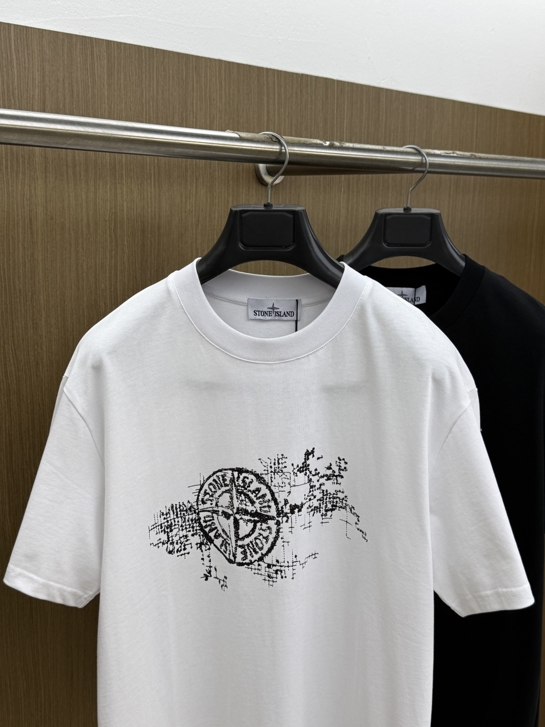 新品 石头岛🔥🔥2026春夏新款男女同款👫短袖圆领T恤，极具个性高级风，标志logo印花工艺设计！定制纯