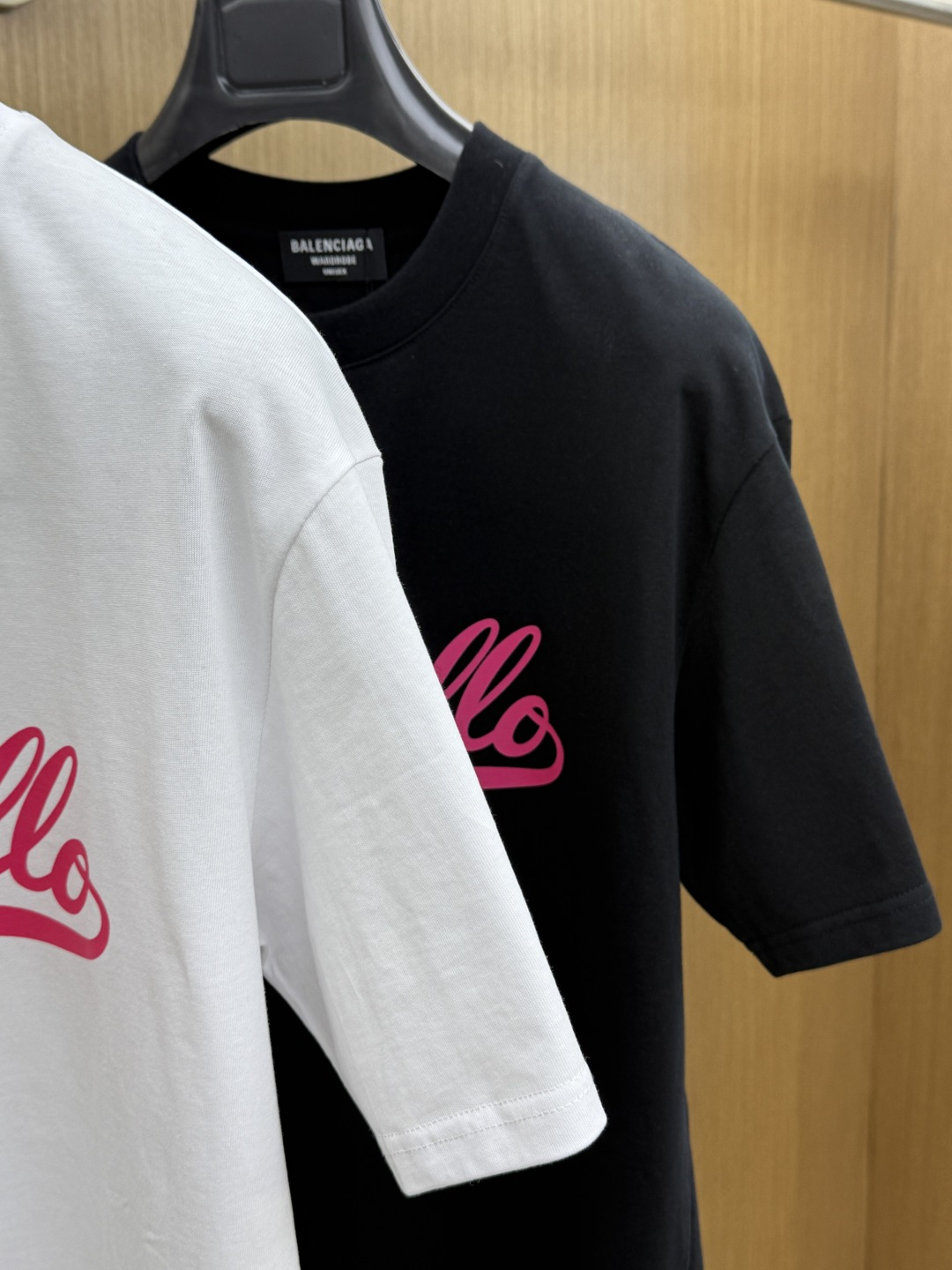 新品 BBG 🔥🔥春夏新款男女同款👫短袖圆领T恤，极具个性高级风，标志logo印花工艺设计！定制纯棉面料