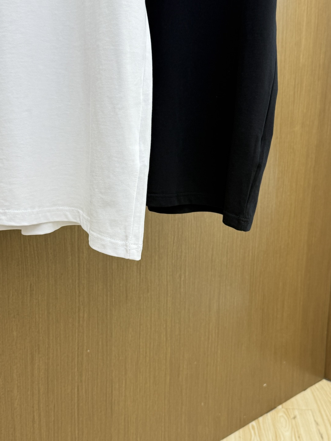 新品 BBG 🔥🔥春夏新款男女同款👫短袖圆领T恤，极具个性高级风，标志logo印花工艺设计！定制纯棉面料