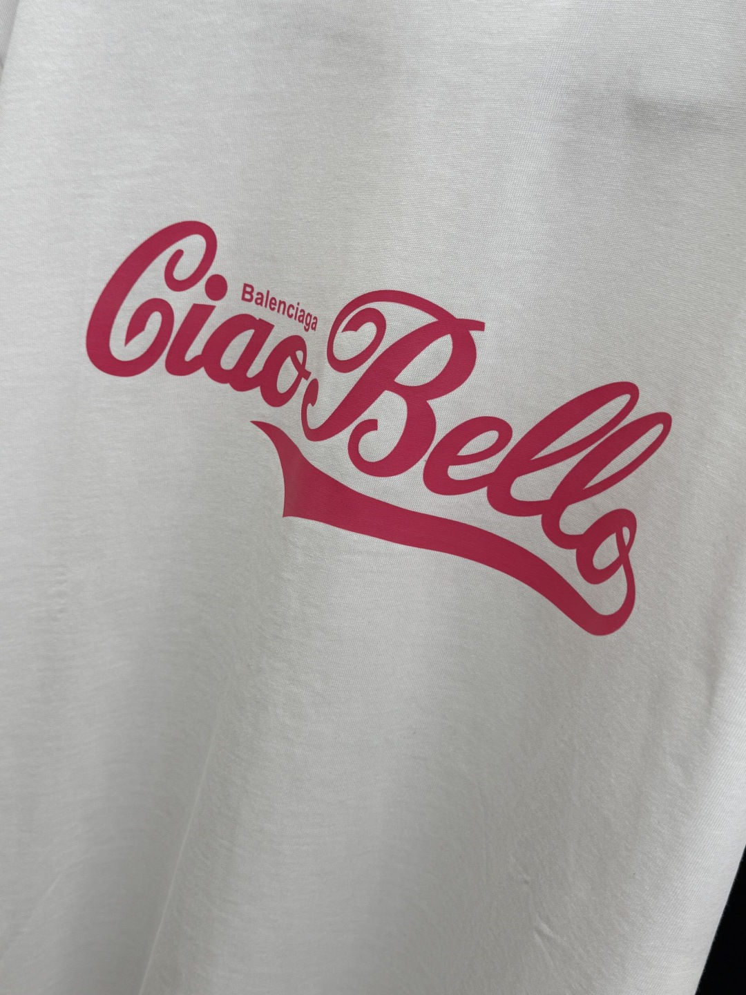 新品 BBG 🔥🔥春夏新款男女同款👫短袖圆领T恤，极具个性高级风，标志logo印花工艺设计！定制纯棉面料