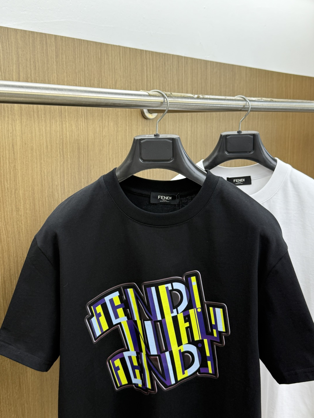 新品 FD 🔥🔥春夏新款男女同款👫短袖圆领T恤，极具个性高级风，标志logo印花工艺设计！定制纯棉面料！