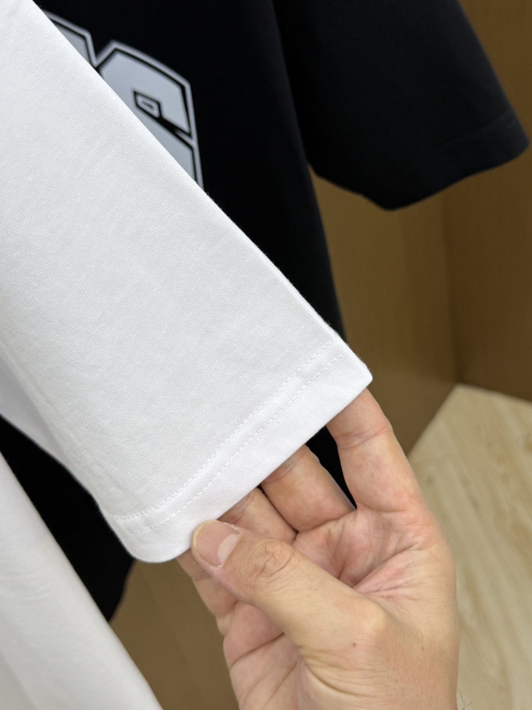 新品 GVC 🔥🔥春夏新款男女同款👫短袖圆领T恤，极具个性高级风，标志logo印花工艺设计！定制纯棉面料