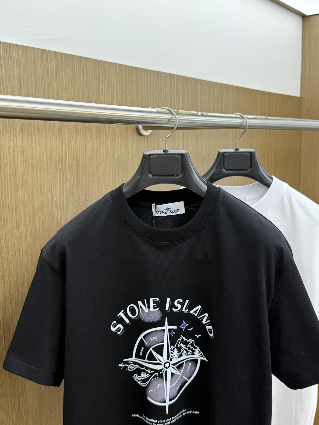 新品 石头岛🔥🔥春夏新款男女同款👫短袖圆领T恤，极具个性高级风，标志logo印花工艺设计！定制纯棉面料！