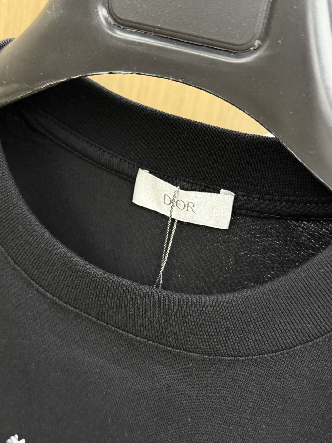 新品 CD 🔥🔥春夏新款男女同款👫短袖圆领T恤，极具个性高级风，标志logo印花工艺设计！定制纯棉面料！