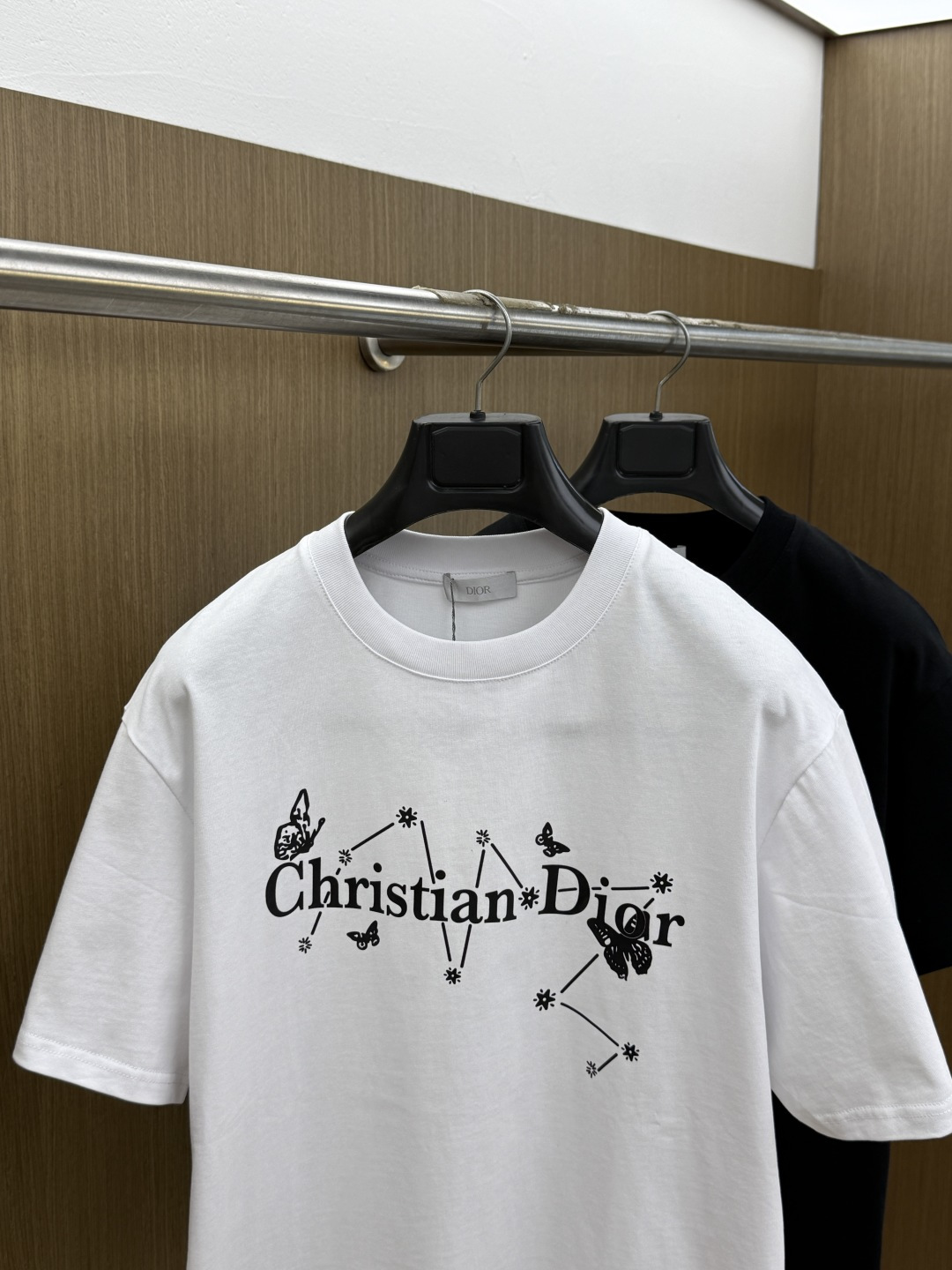 新品 CD 🔥🔥春夏新款男女同款👫短袖圆领T恤，极具个性高级风，标志logo印花工艺设计！定制纯棉面料！