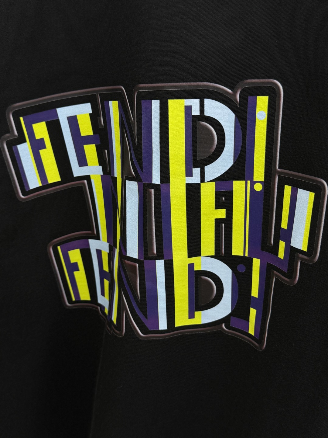 新品 FD 🔥🔥春夏新款男女同款👫短袖圆领T恤，极具个性高级风，标志logo印花工艺设计！定制纯棉面料！