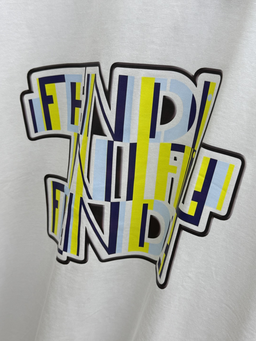 新品 FD 🔥🔥春夏新款男女同款👫短袖圆领T恤，极具个性高级风，标志logo印花工艺设计！定制纯棉面料！