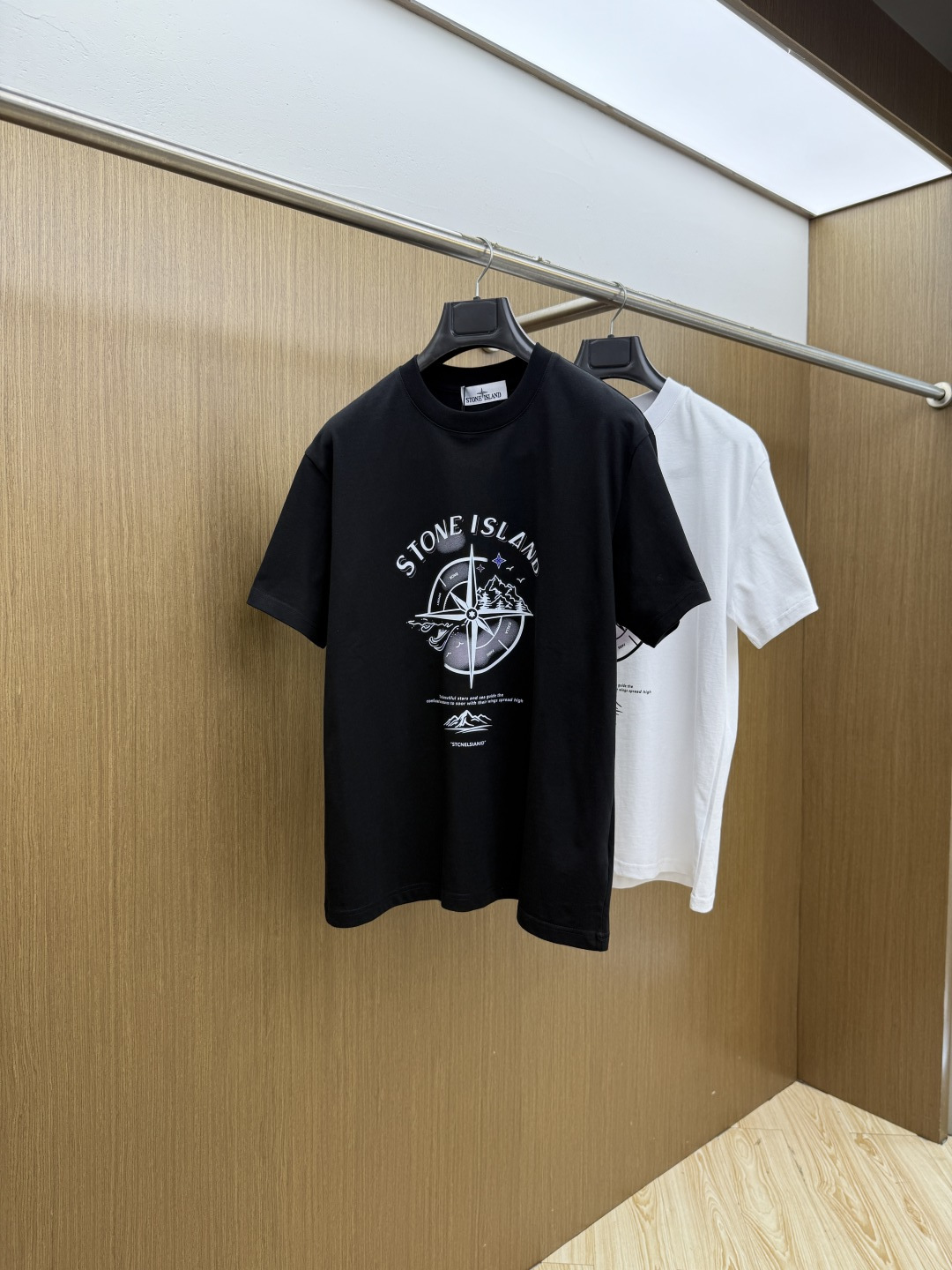 新品 石头岛🔥🔥春夏新款男女同款👫短袖圆领T恤，极具个性高级风，标志logo印花工艺设计！定制纯棉面料！