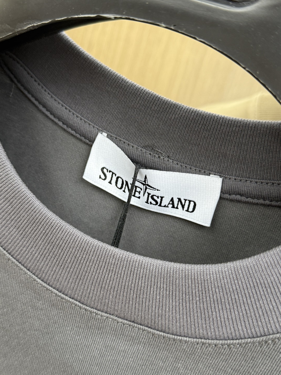 新品 石头岛🔥🔥春夏新款男女同款👫短袖圆领T恤，极具个性高级风，标志logo印花工艺设计！定制纯棉面料！