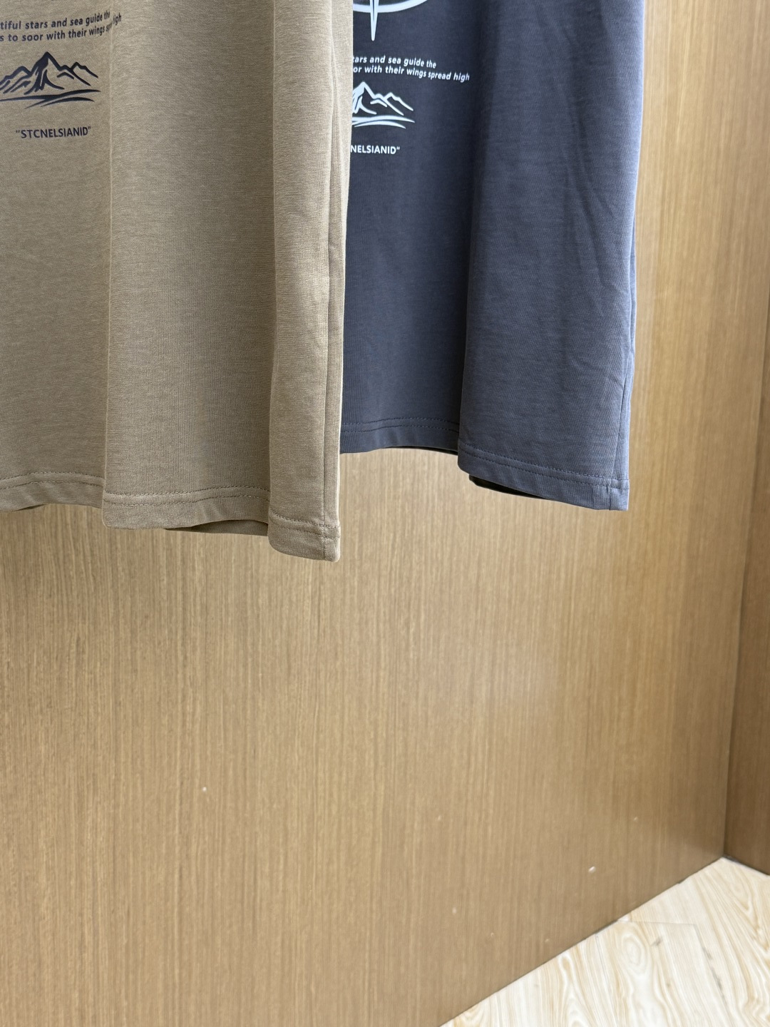 新品 石头岛🔥🔥春夏新款男女同款👫短袖圆领T恤，极具个性高级风，标志logo印花工艺设计！定制纯棉面料！