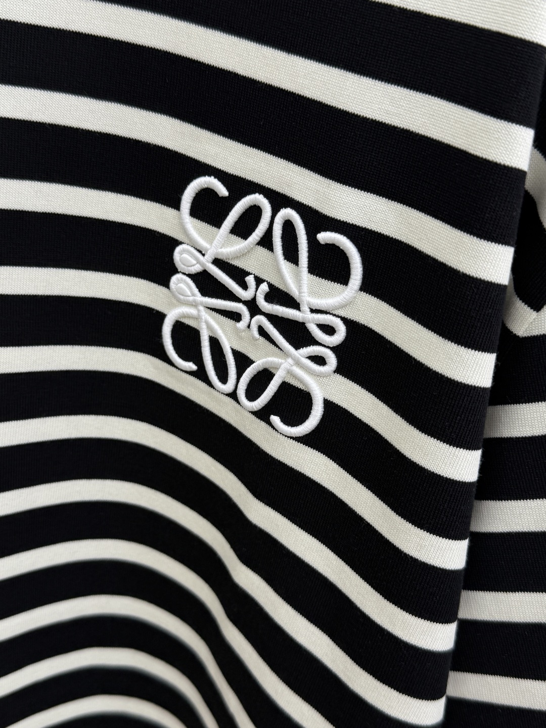 早春 Loe 🔥🔥高级定制 2026春夏 · 高阶定制T恤】特别推荐系列 定制面料：秘鲁进口匹马棉 × 