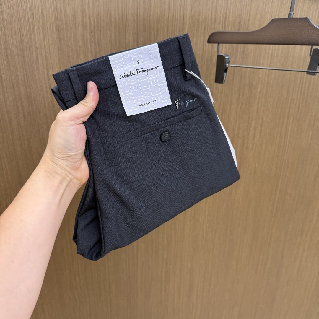 早春 FG 🔥🔥高端定制、2026早春最新款休闲西裤 柜台同步发售 原版定制复刻 客供五金辅料 原单品质