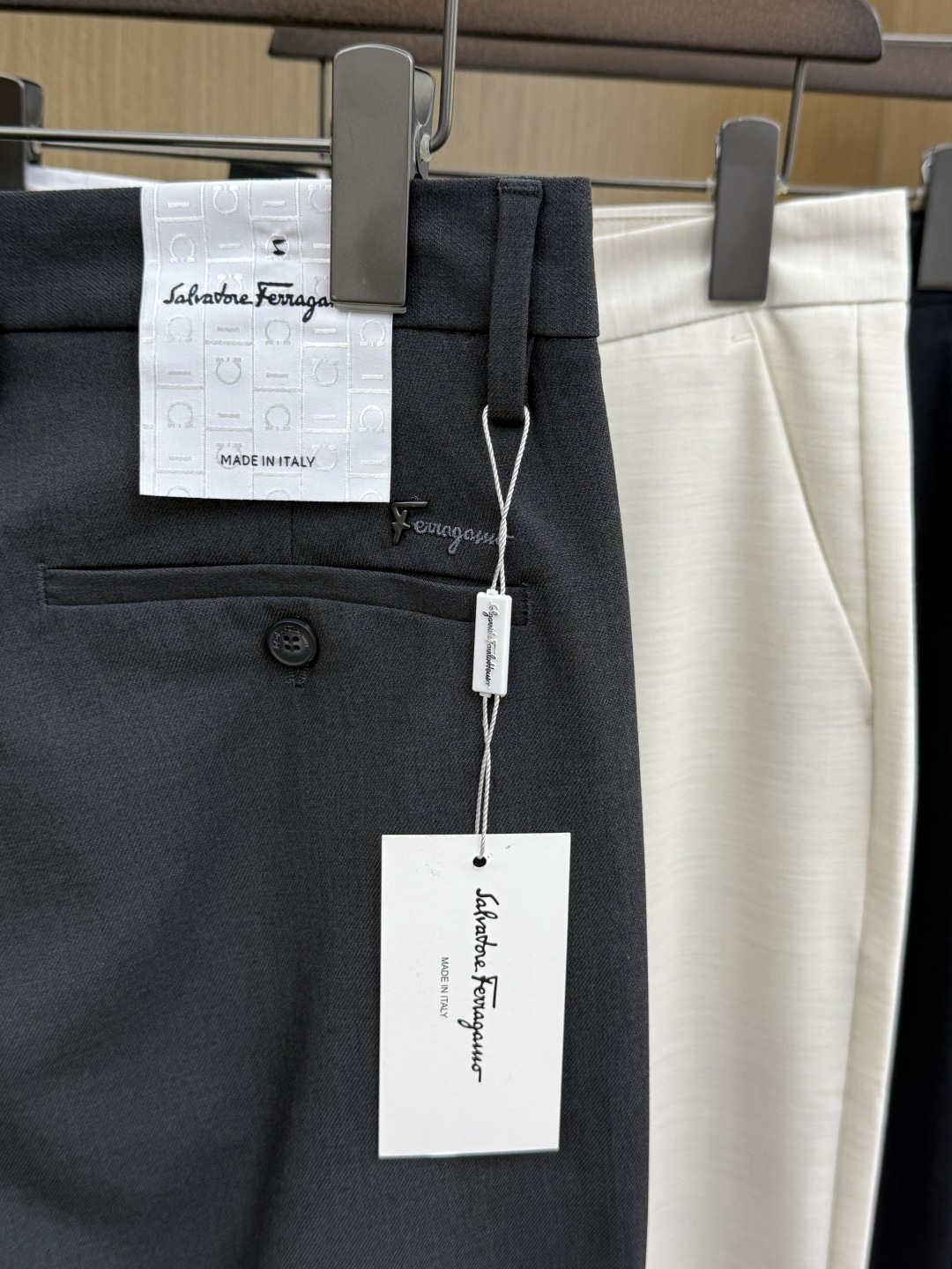 早春 FG 🔥🔥高端定制、2026早春最新款休闲西裤 柜台同步发售 原版定制复刻 客供五金辅料 原单品质