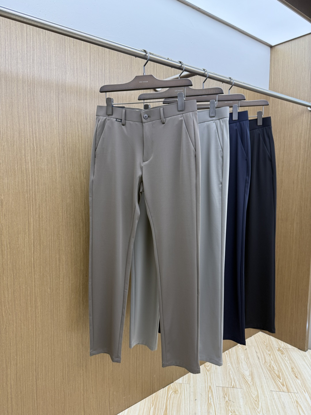 早春 BOSS 🔥🔥高端定制、2026早春最新款休闲西裤 柜台同步发售 原版定制复刻 客供五金辅料 原单