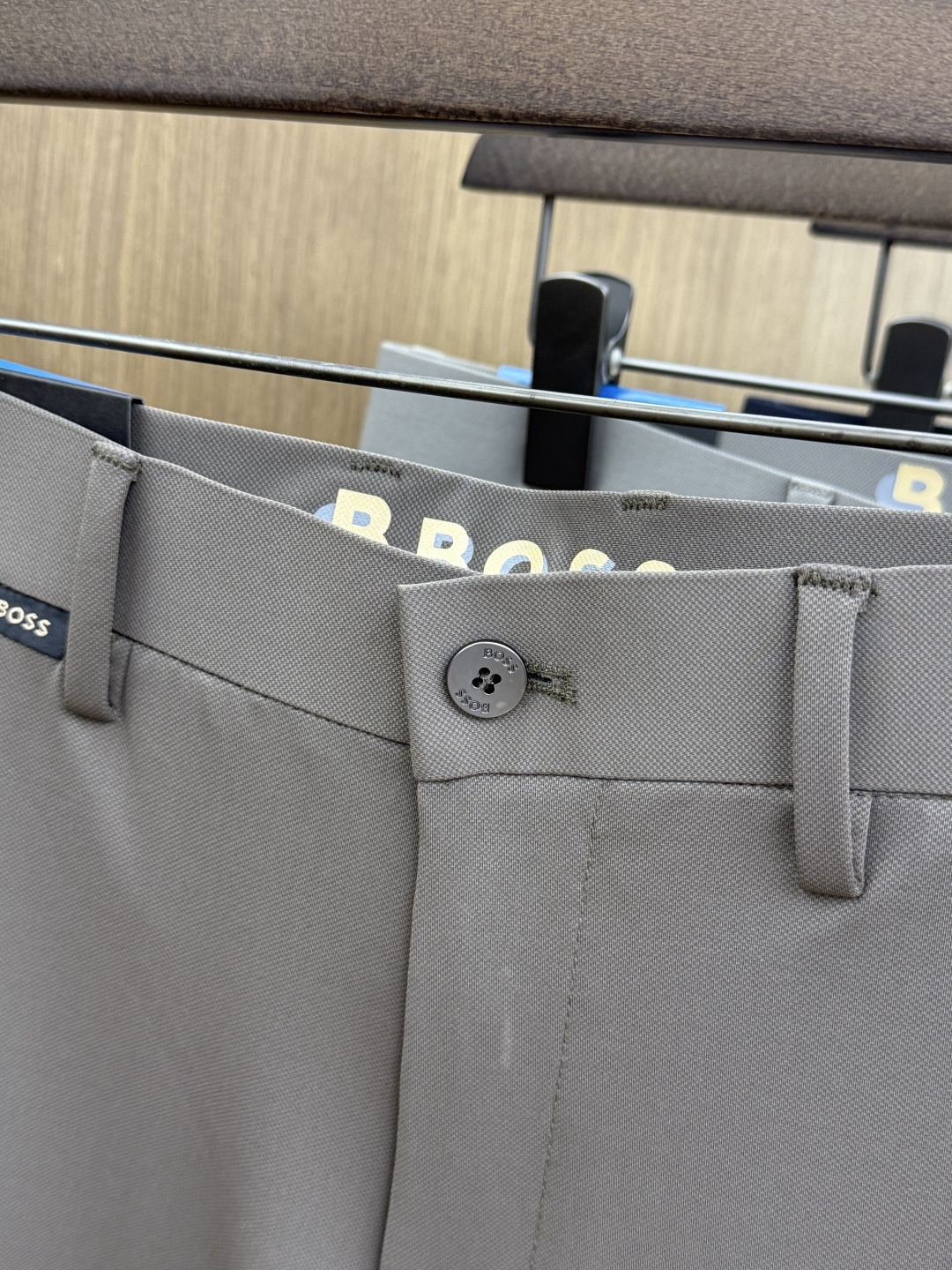 早春 BOSS 🔥🔥高端定制、2026早春最新款休闲西裤 柜台同步发售 原版定制复刻 客供五金辅料 原单